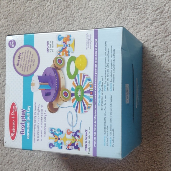 Melissa & Doug FIRST PLAY Wooden Carousel Pull Toy New Original packaging - Picture 4 of 9
